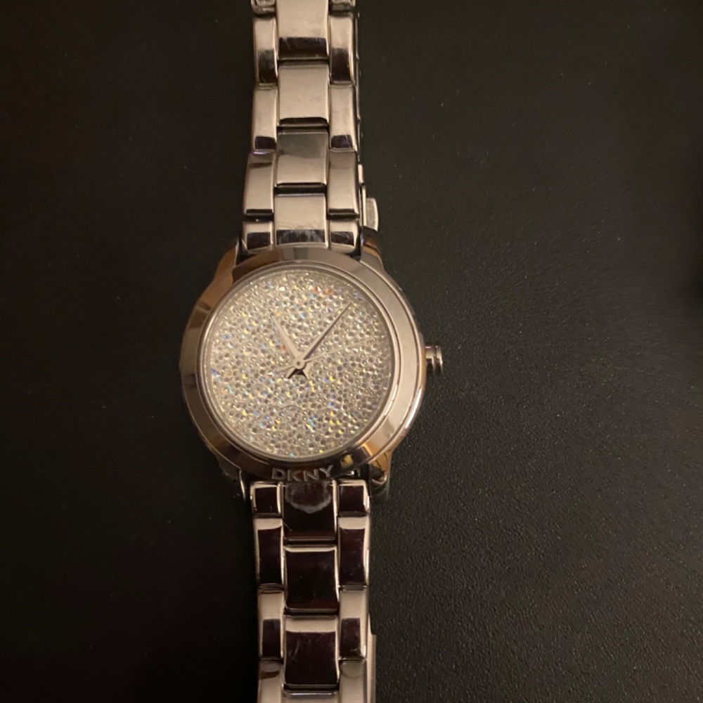 Watch - Picture 9 of 11